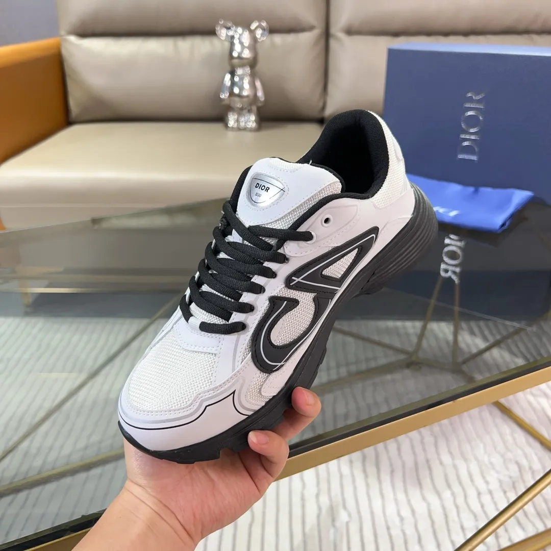 Men's Shoes💰P460💰【DIOR】Dior's new B30 low-top sneakers✅ are carefully made of gray mesh fabric and white technical fabric, decorated with reflective "CD30" graphic logo, and "DIO~B30" and "CD30" logos on the heel and tongue. An extra-light, sculpted rubber sole with signature accents adds style, while internal stretch details create ideal comfort. It can be matched with various casual styles to show a fashionable and modern sports style. Code number: 38-44 (45 can be customized)